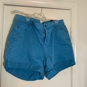 Girlfriend Shorts